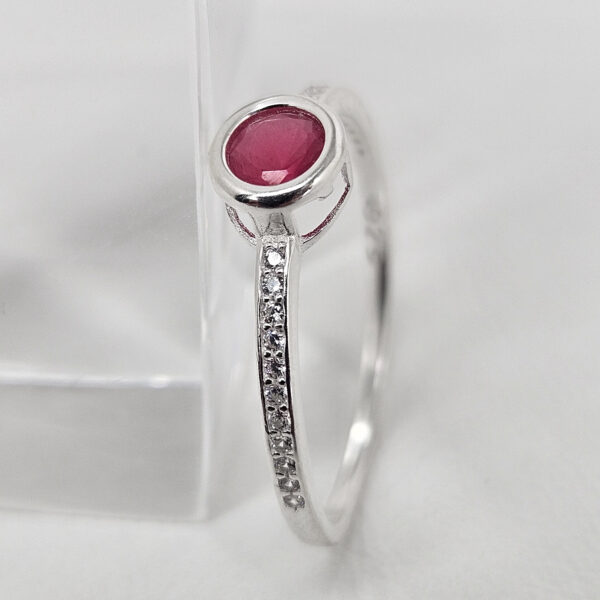 Anillo Rosa con Piedras