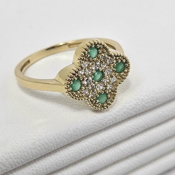 Anillo Flor con Piedras Verdes - Imagen 3